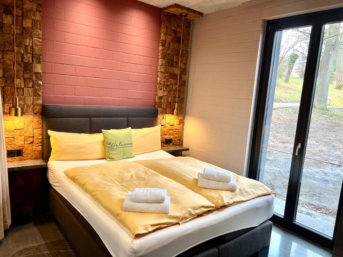 Zweirad Hotel Lenne Schwerin  Extérieur photo